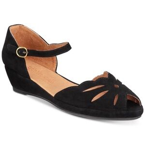 Gentle Souls by Kenneth Cole 'Lily Moon' Wedge Sandal